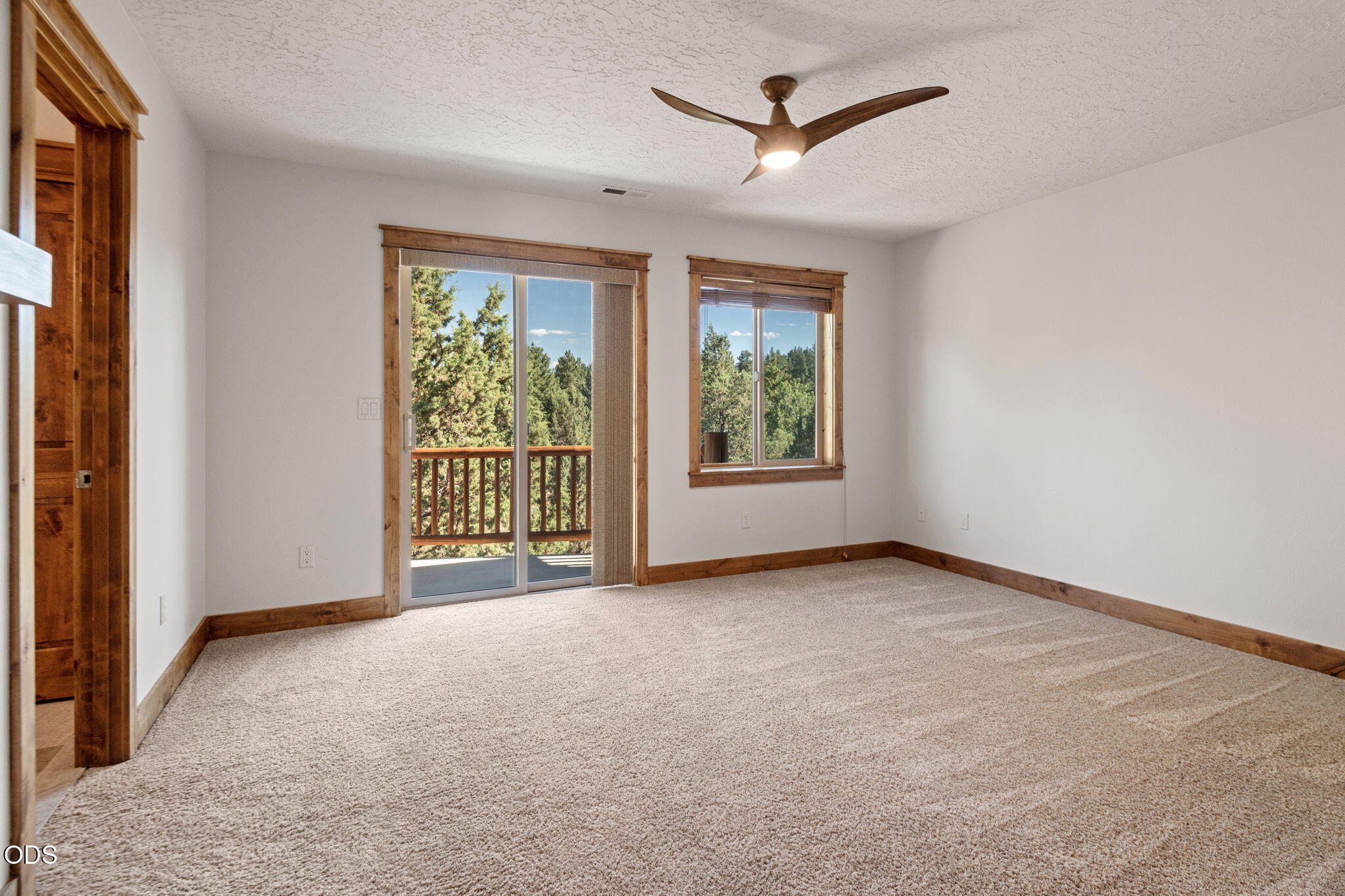 20483 Southeast Blue Ridge Lane Bend, OR 97702 - Photo 18 of 44
