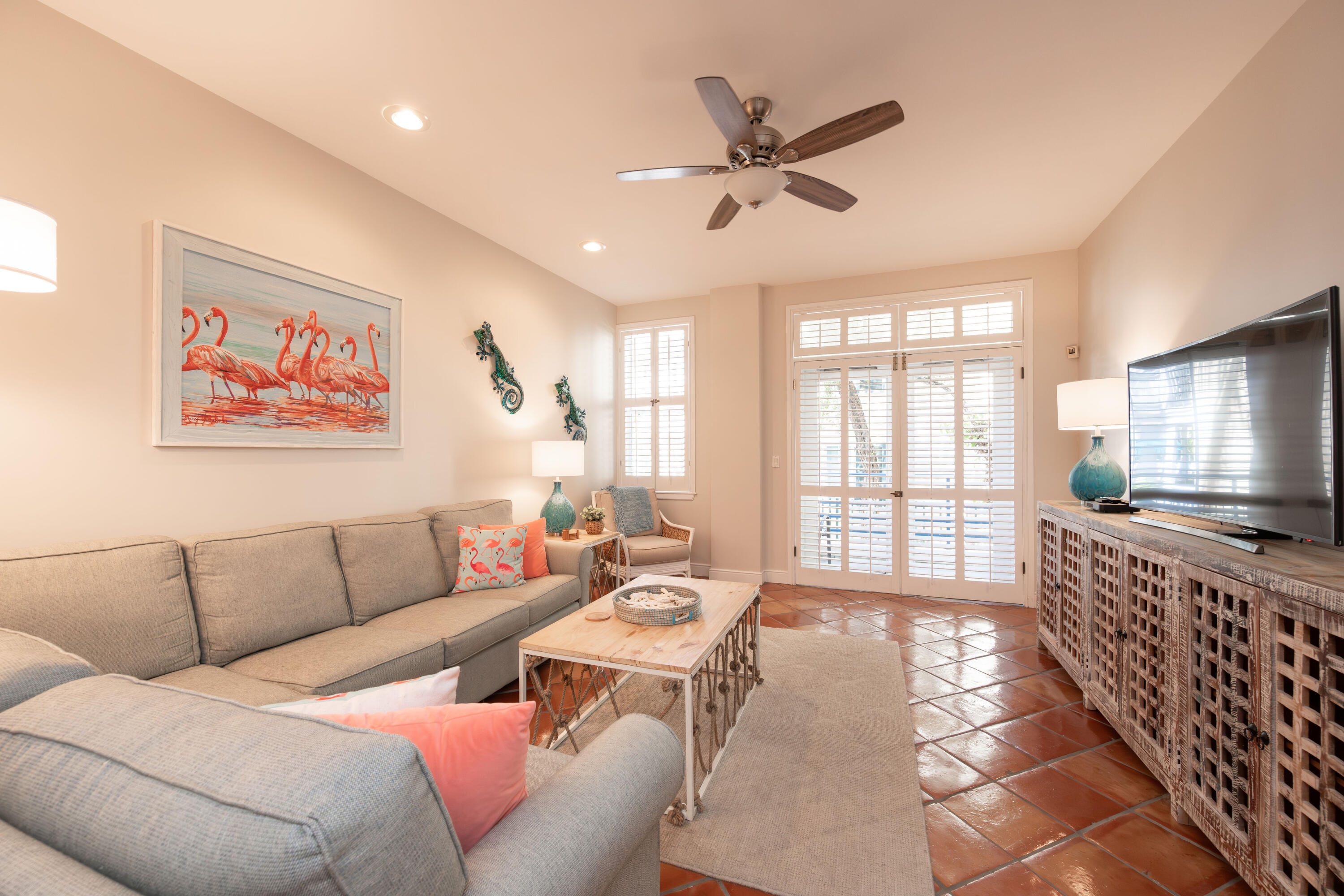 115 Front Street, Unit 102 Key West, FL 33040 - Photo 4 of 23 LIVING