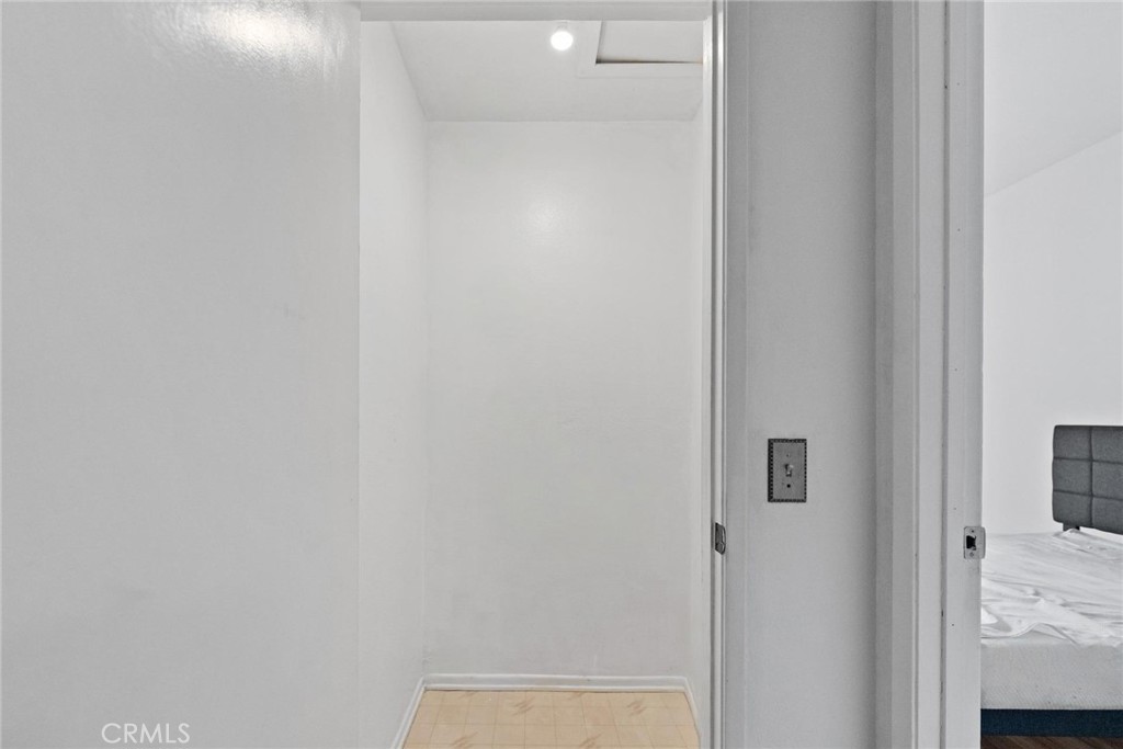 3210 Darby Street, Unit 102 Simi Valley, CA 93063 - Photo 19 of 32