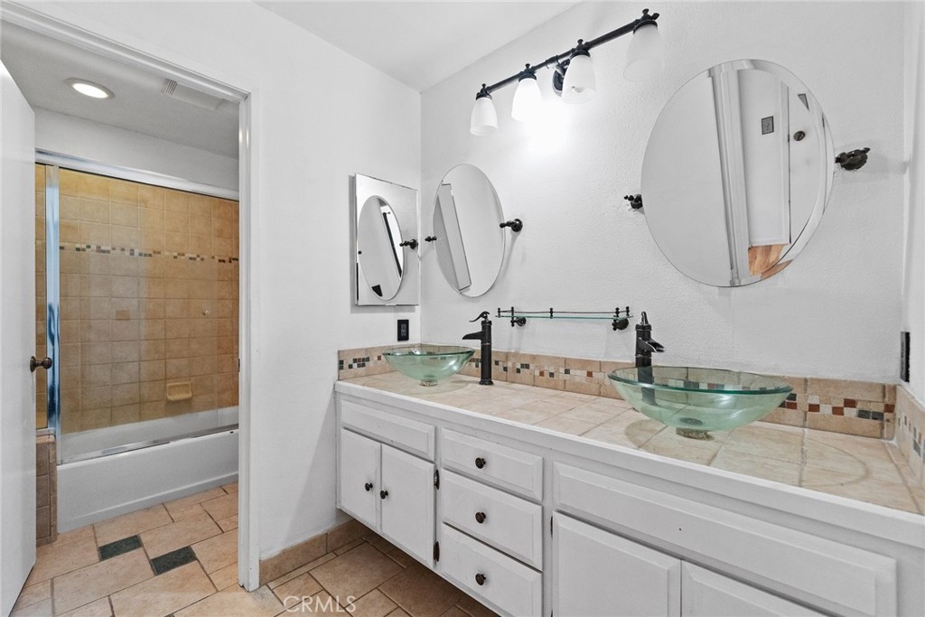 3210 Darby Street, Unit 102 Simi Valley, CA 93063 - Photo 20 of 32