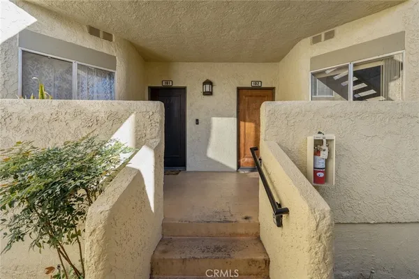 $456,000 | 3210 Darby Street, Unit 102, Simi Valley, CA 93063