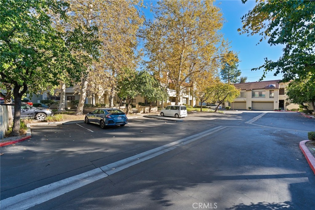 3210 Darby Street, Unit 102 Simi Valley, CA 93063 - Photo 28 of 32