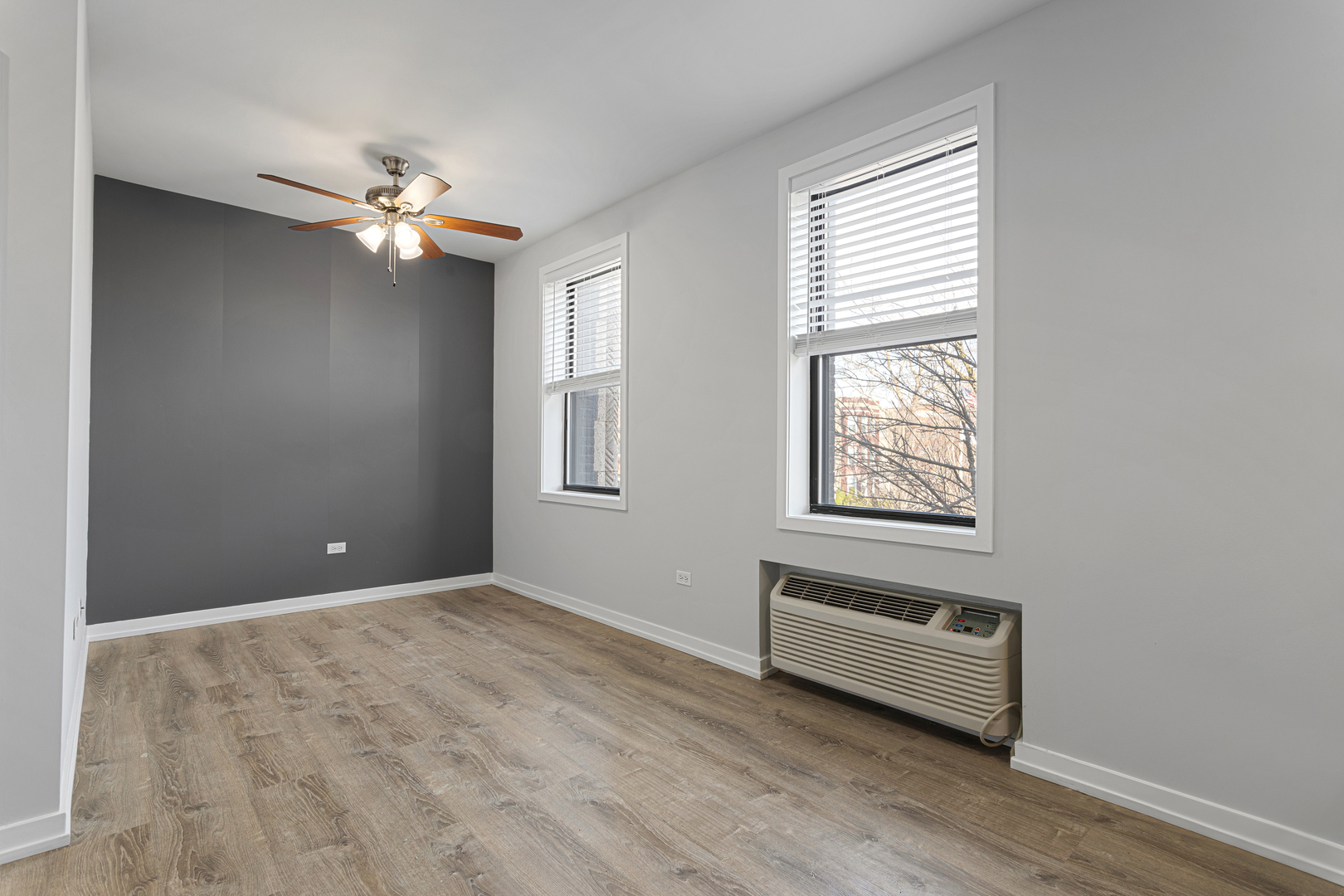 4875 North Magnolia Avenue, Unit 405 Chicago, IL 60640 - Photo 4 of 11