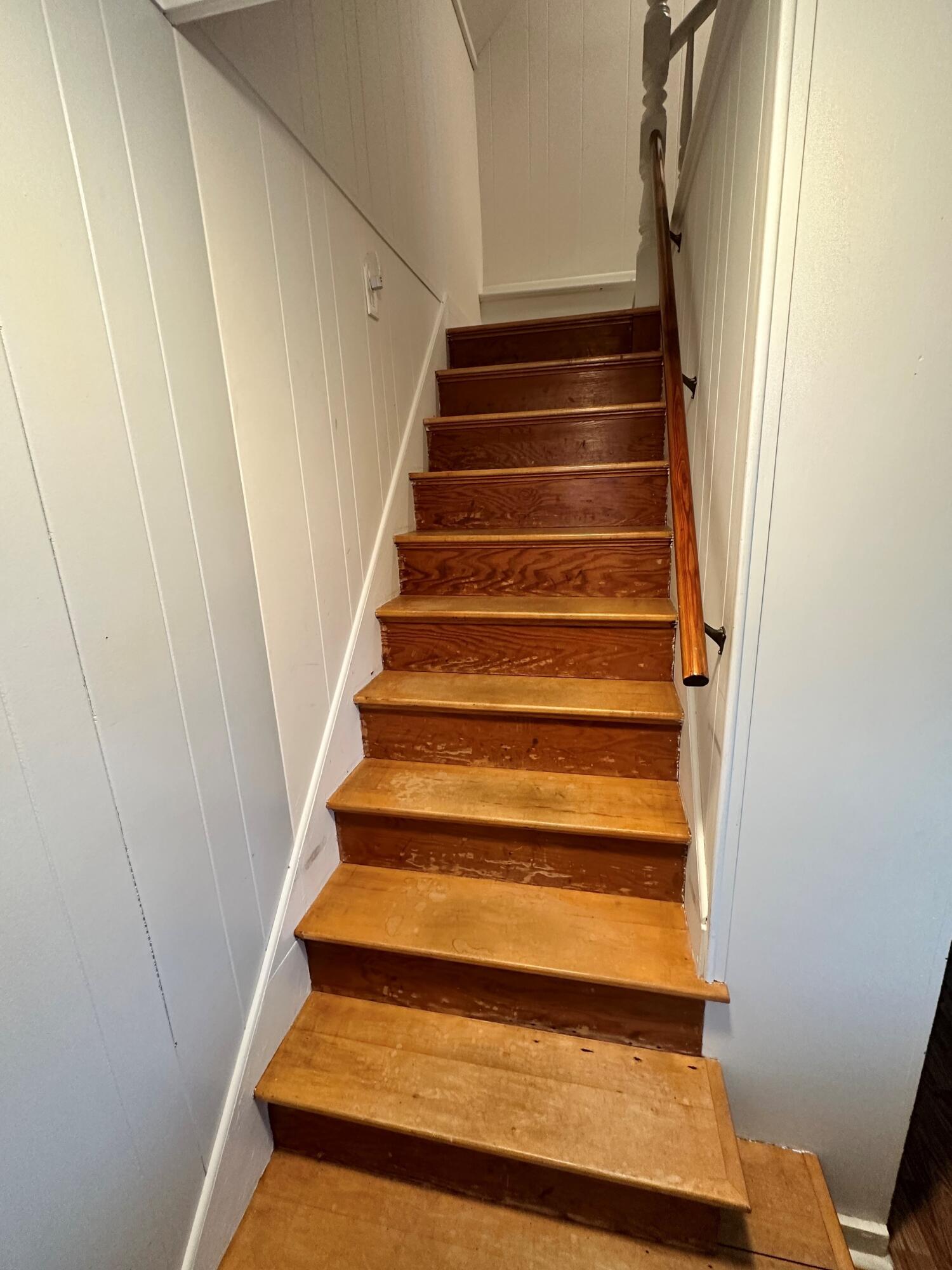 1574 Main Street Mapleton, ME 04757 - Photo 23 of 46 Stairway Up