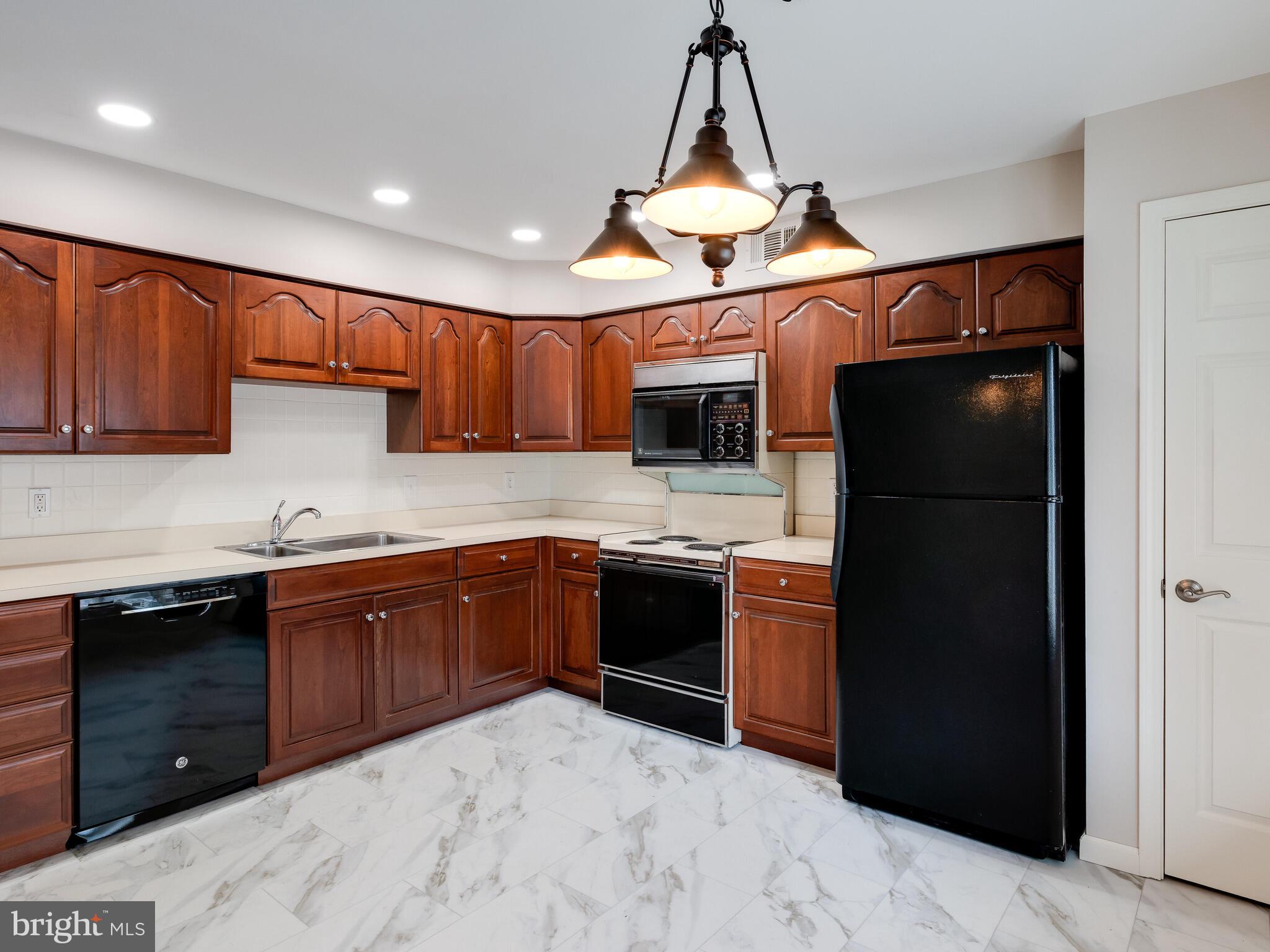 1 Foster Lane, Unit R25 Downingtown, PA 19335 - Photo 10 of 36 Gallery Image 10