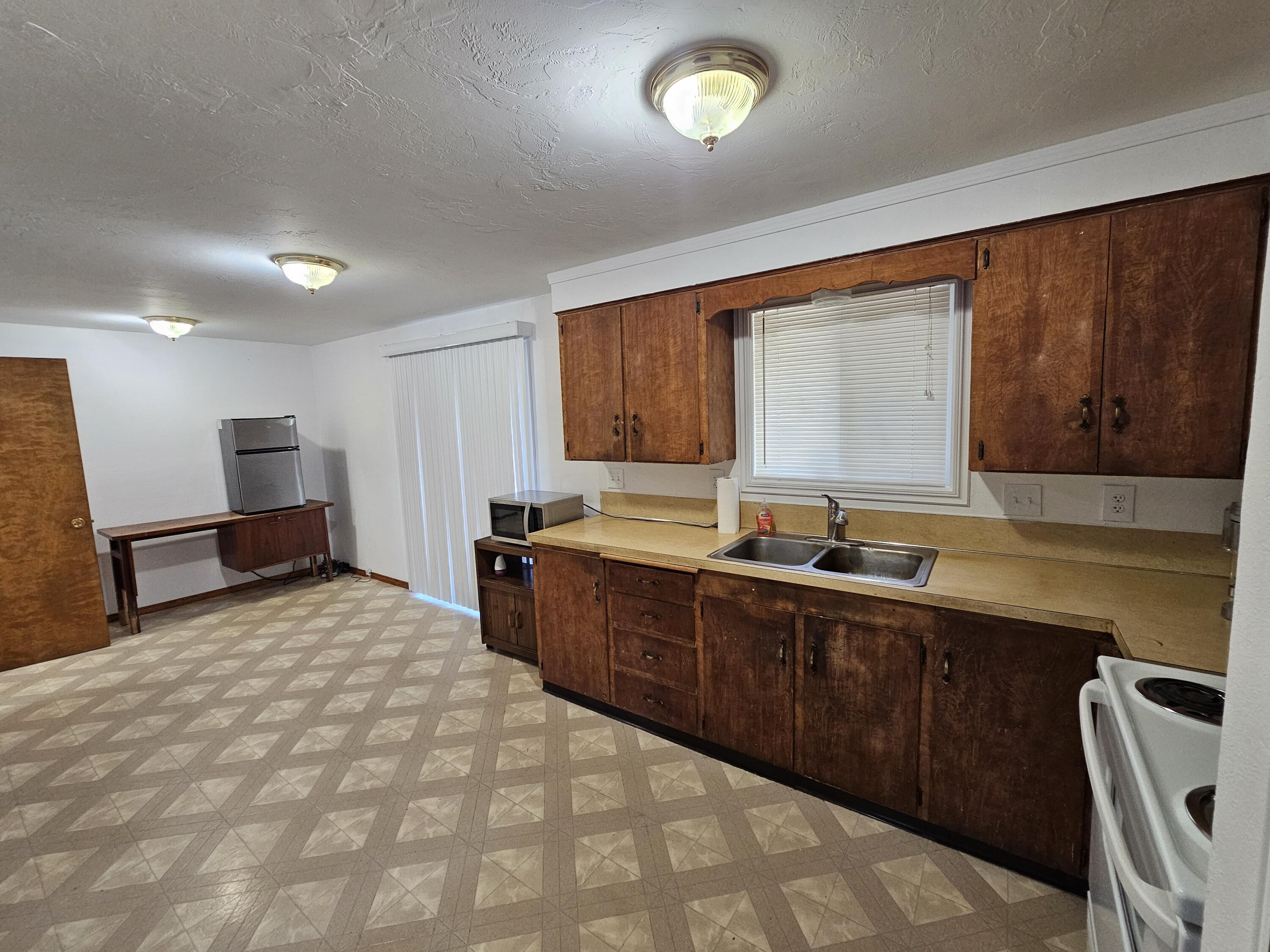 51473 Hemlock Road La Pine, OR 97739 - Photo 13 of 16 20260323_112337