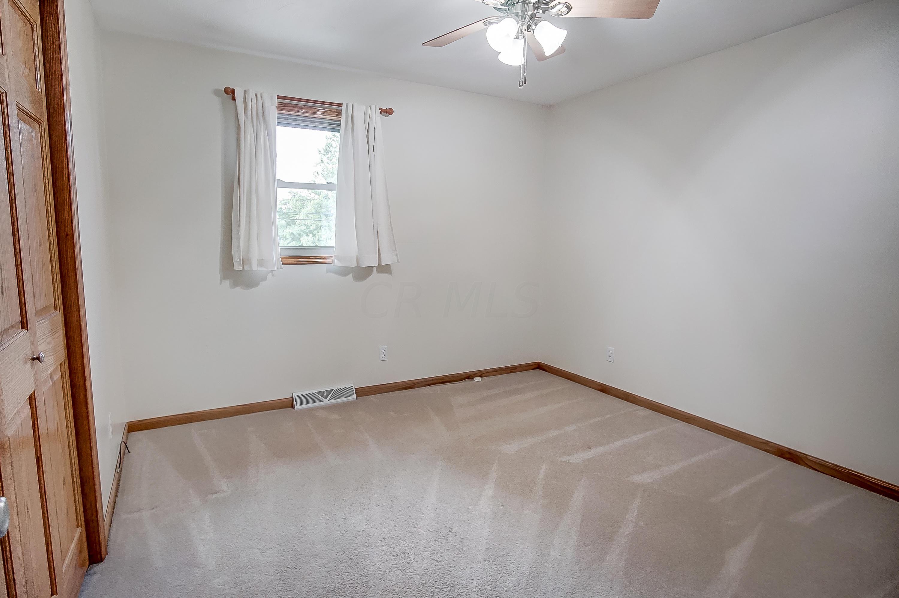 3155 Wayne Ridge Road Zanesville, OH 43701 - Photo 18 of 30