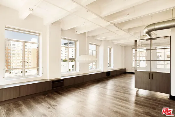 $4,980 | 6253 Hollywood Boulevard, Unit 702, Los Angeles, CA 90028