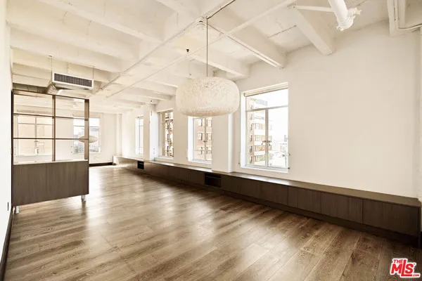 $4,980 | 6253 Hollywood Boulevard, Unit 702, Los Angeles, CA 90028