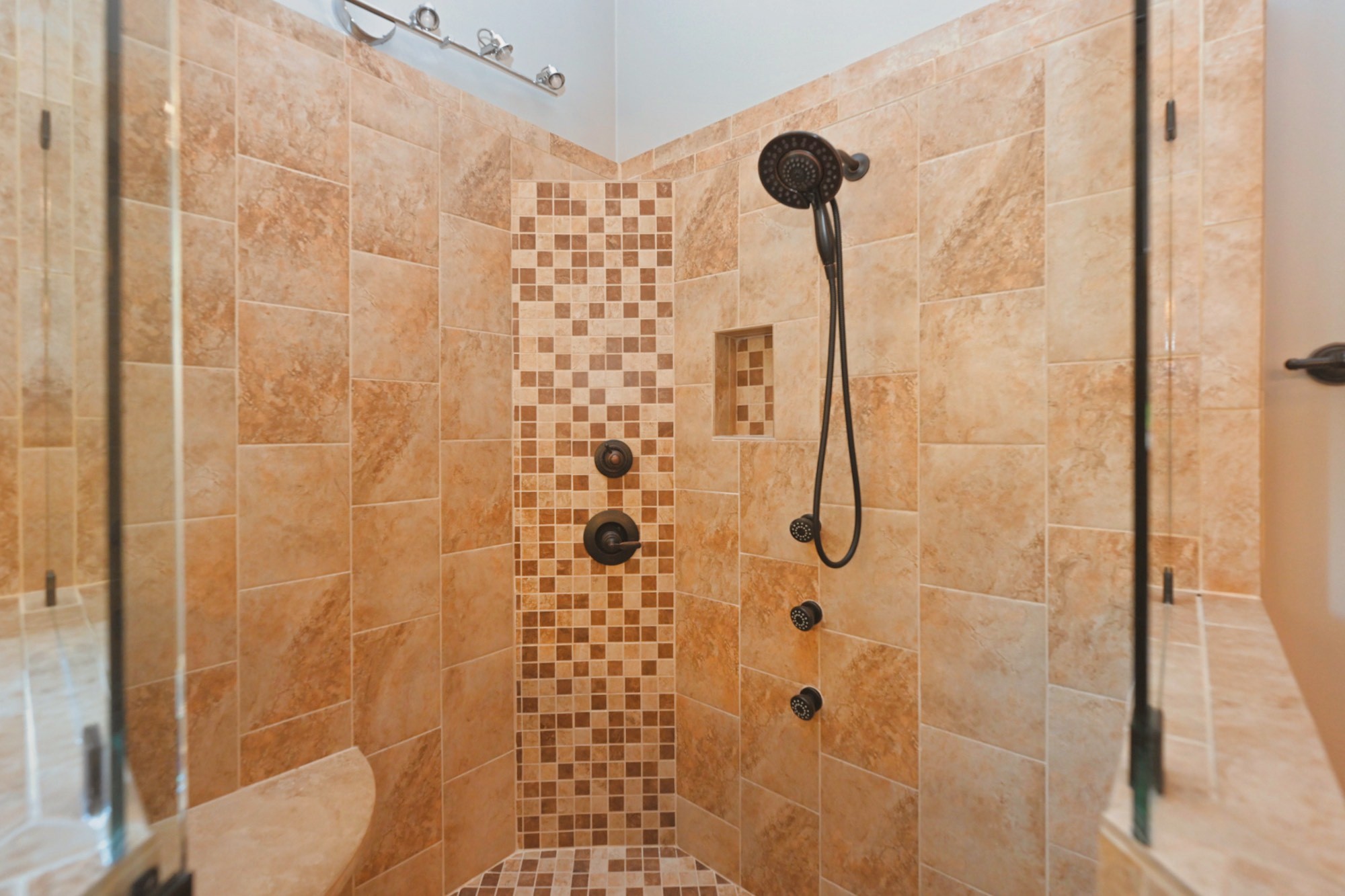 125 Happy Hollow Road Goodlettsville, TN 37072 - Photo 40 of 92 a bathroom with a shower