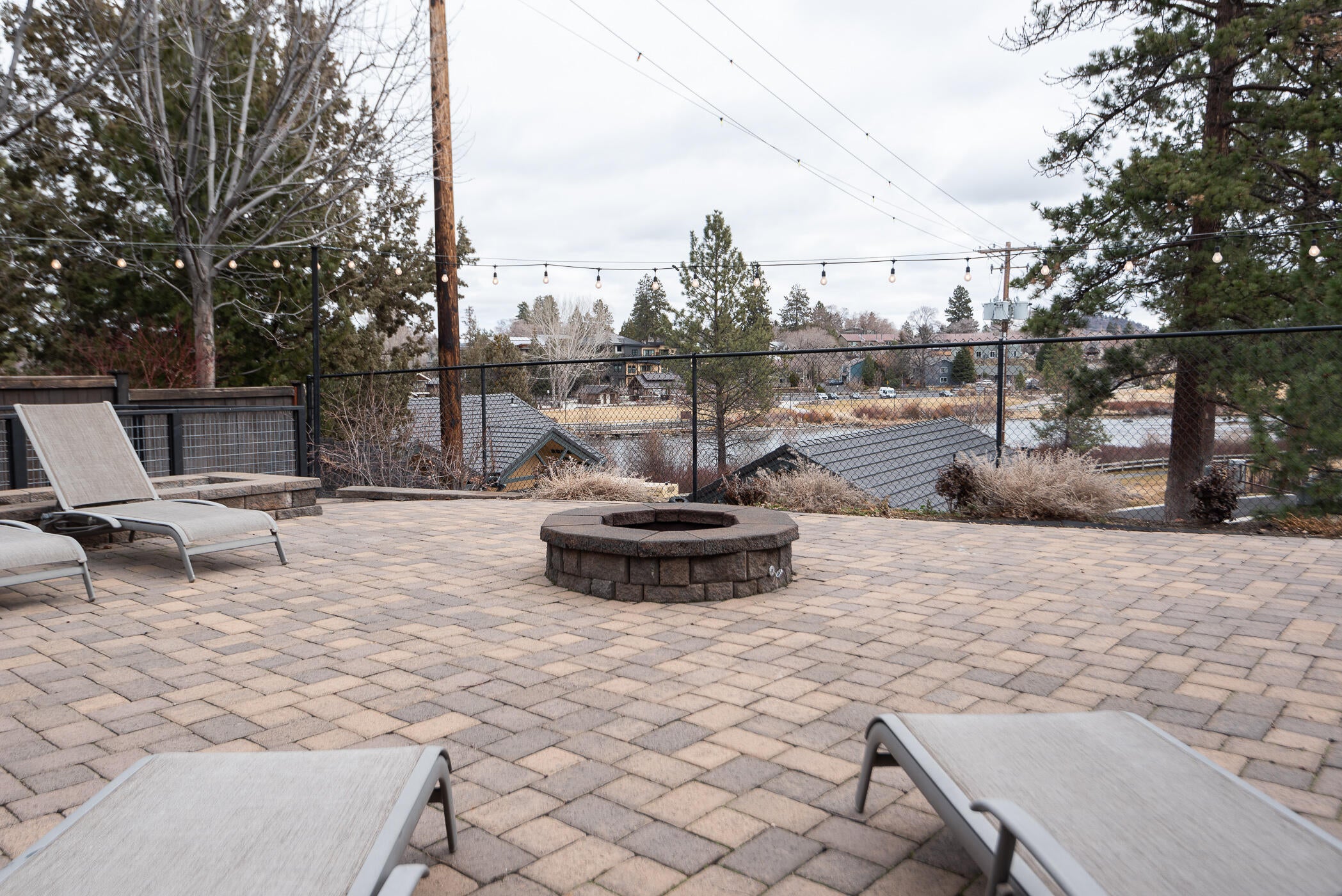 48 Southwest Allen Road Bend, OR 97702 - Photo 33 of 38 30