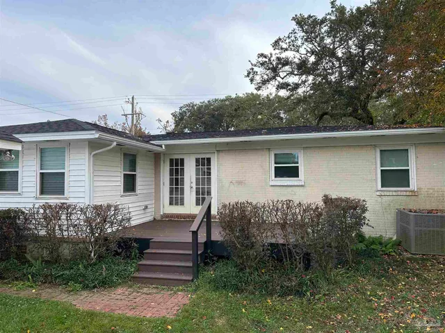 $2,200 | 1240 East Jordan Street, Pensacola, FL 32503