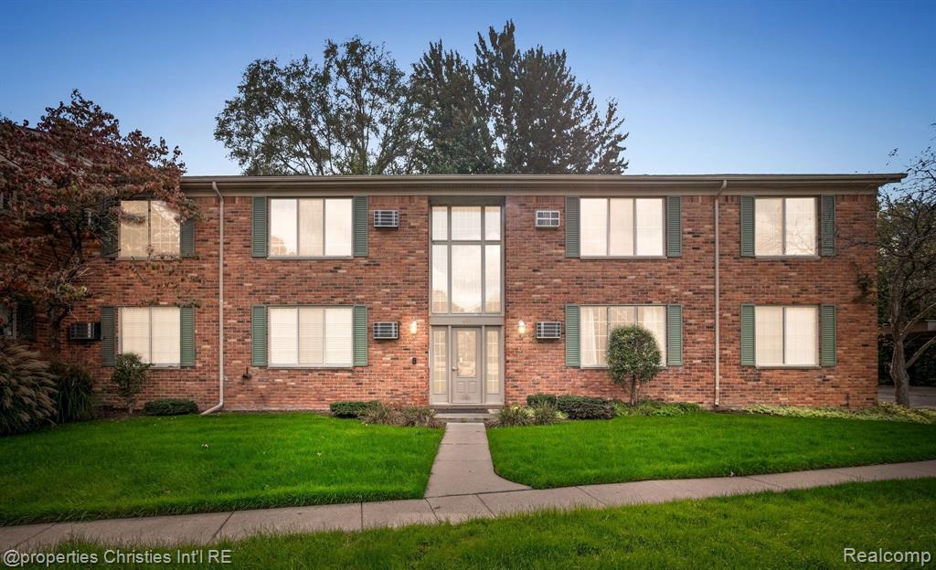 436 Romeo Road, Unit 327 Rochester, MI 48307 - Photo 1 of 21