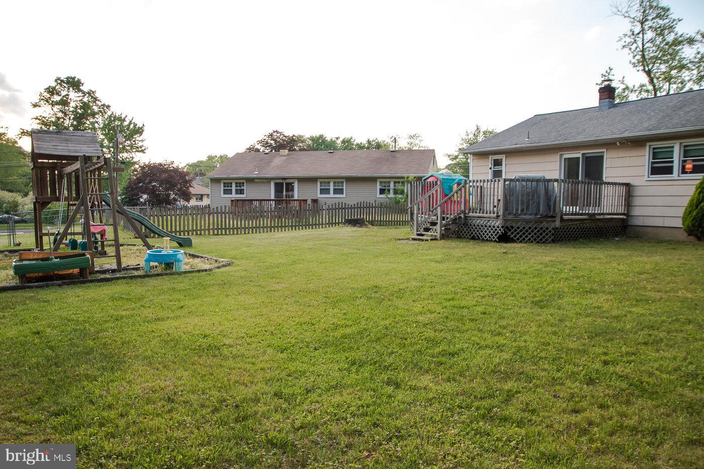 520 Beverly Drive Magnolia, NJ 08049 - Photo 33 of 35