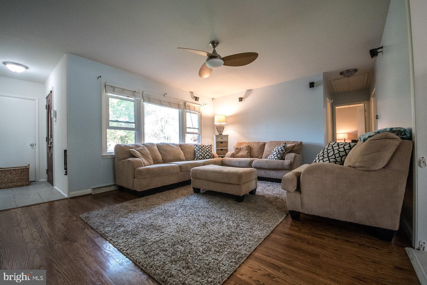 520 Beverly Drive Magnolia, NJ 08049 - Photo 7 of 35