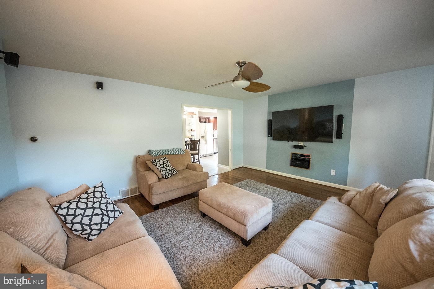 520 Beverly Drive Magnolia, NJ 08049 - Photo 8 of 35