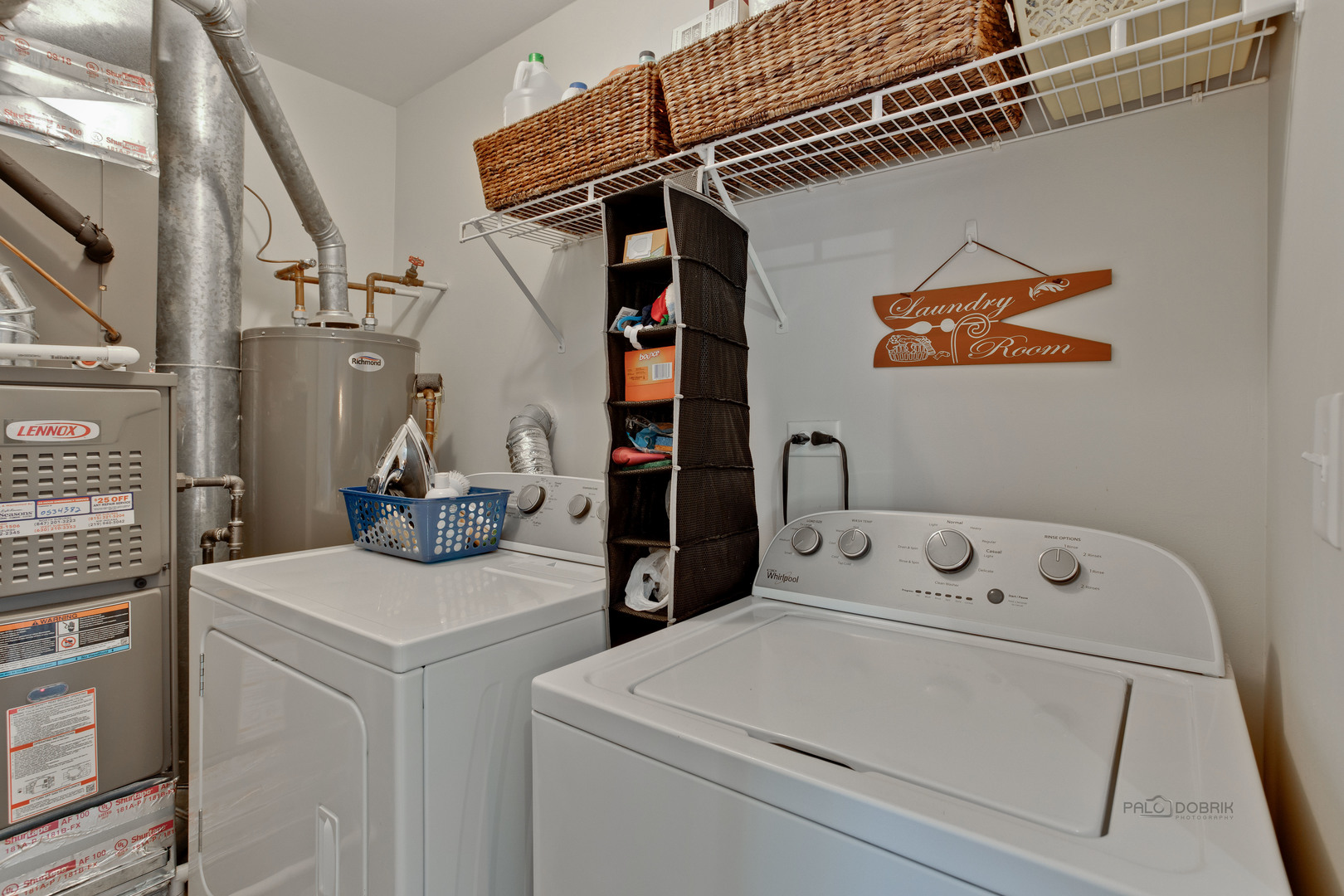 17898 Braewick Road Gurnee, IL 60031 - Photo 20 of 25 a utility room with dryer and washer