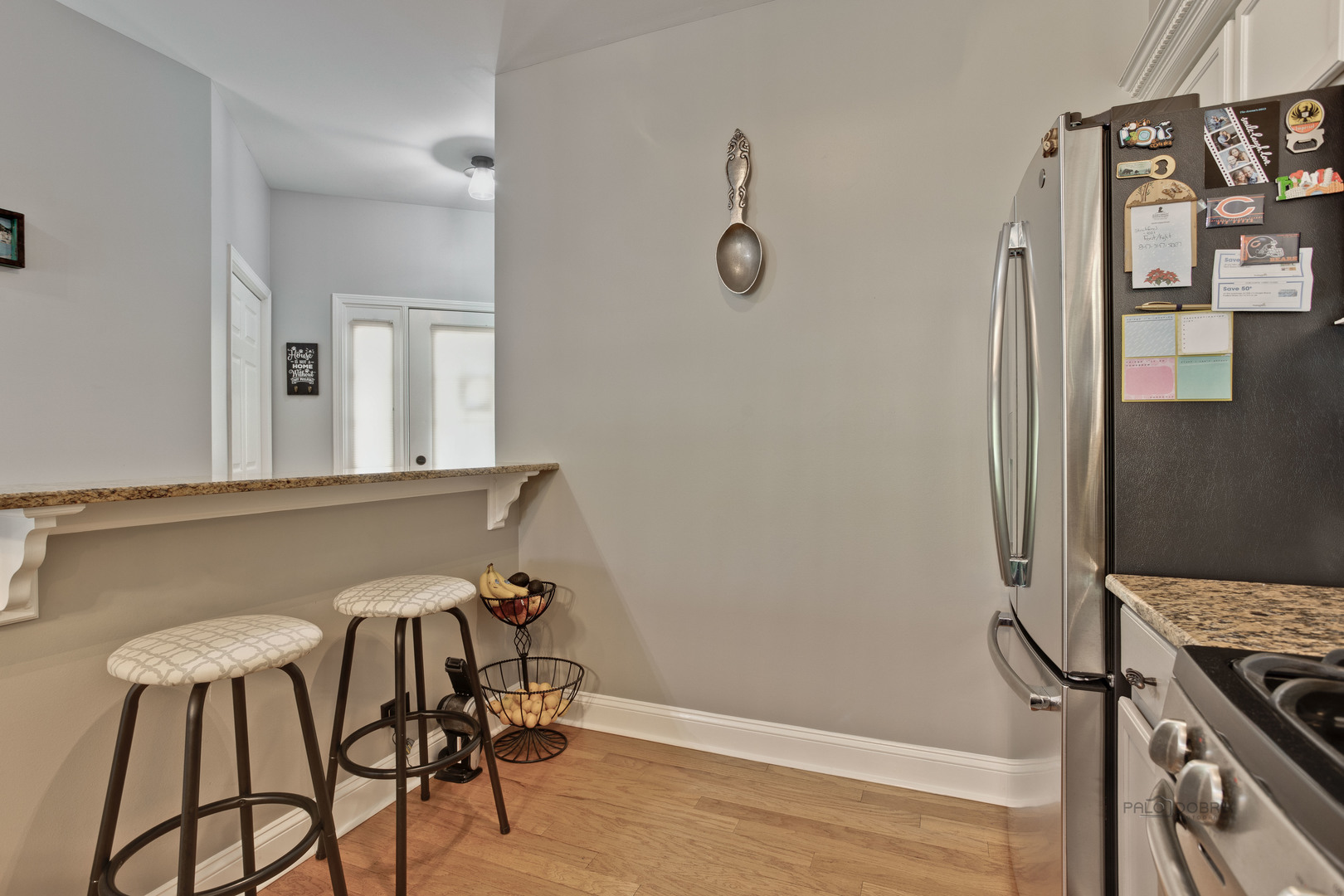 17898 Braewick Road Gurnee, IL 60031 - Photo 6 of 25 a view of a dining room with furniture and a table