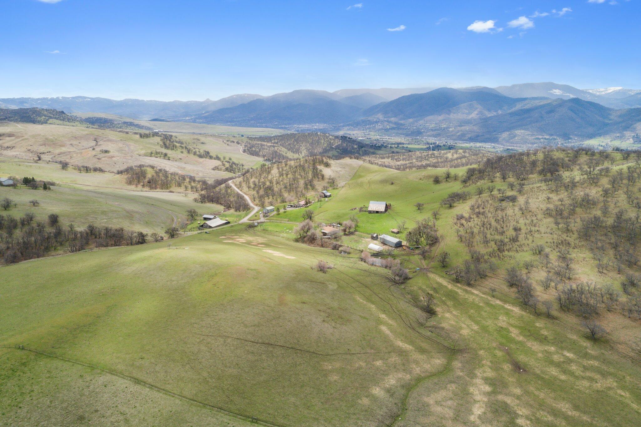 3403 North Valley View Road Ashland, OR 97520 - Photo 10 of 51 26-web-or-mls-DJI_0128