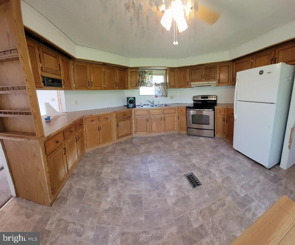 612 Range End Road, Unit 75 Dillsburg, PA 17019 - Photo 4 of 14 Gallery Image 4