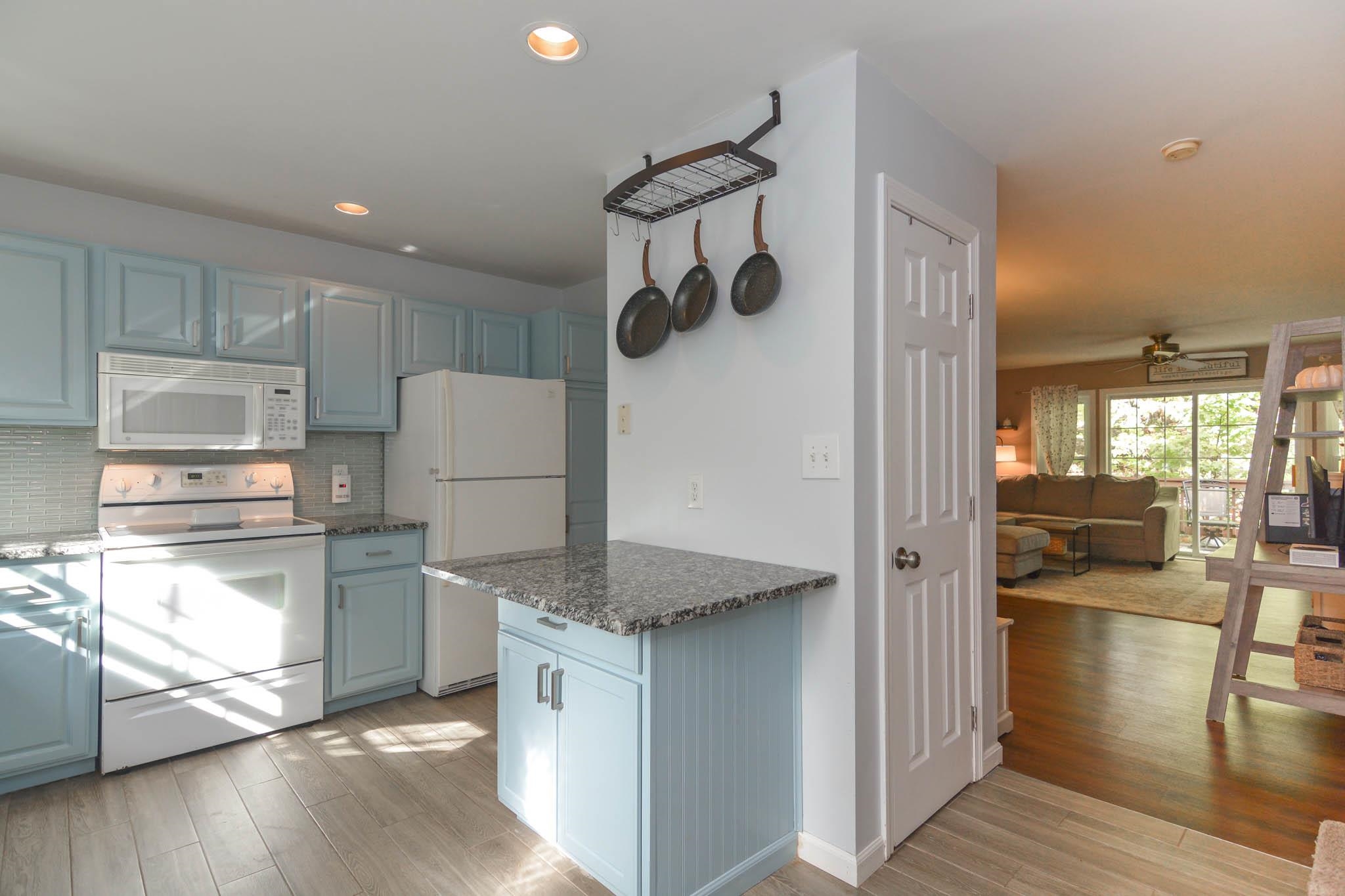 1465 Hooksett Road, Unit 431 Hooksett, NH 03106 - Photo 3 of 25 Gallery Image 3
