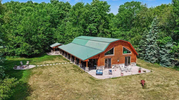 $1,297,900 | 8157 Kellogg Road Northwest, Rapid City, MI 49676