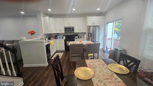 $2,800 | 10004 Tallahassee Place, Waldorf, MD 20603