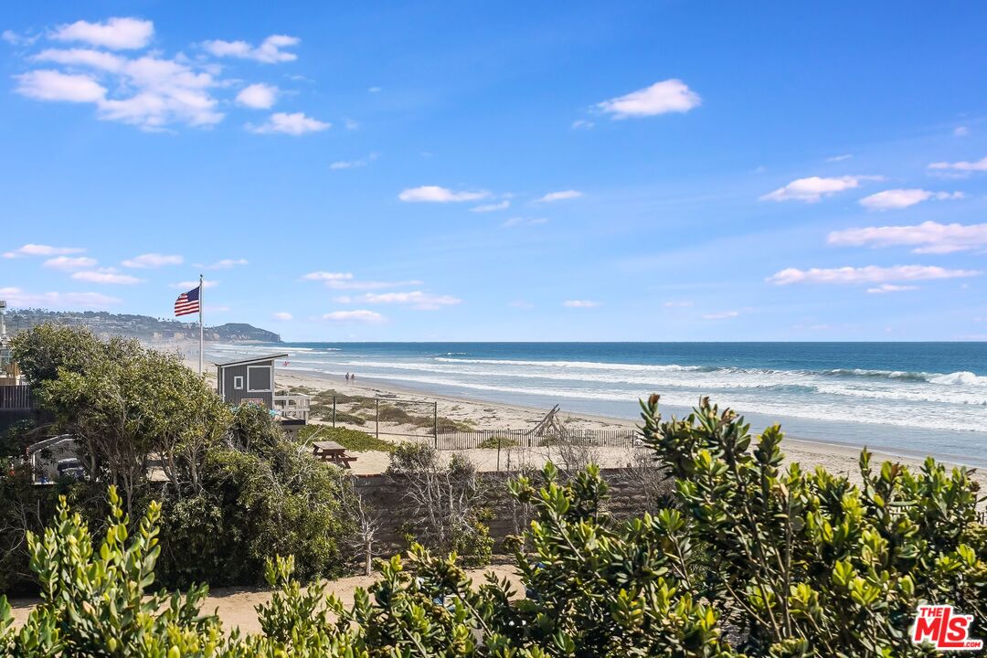 30800 Broad Beach Road Malibu, CA 90265 - Photo 25 of 28 a view of an ocean and beach