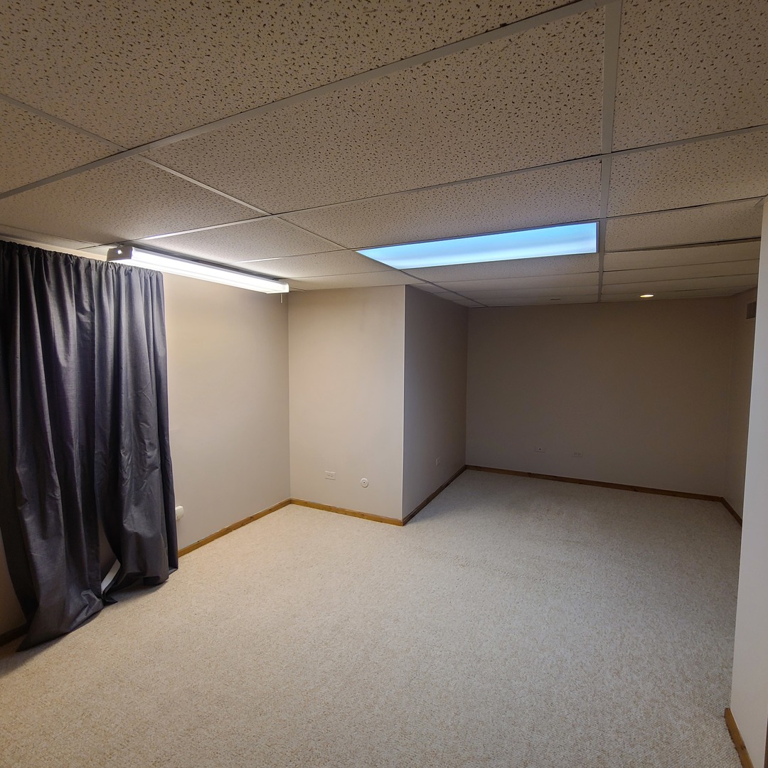 39-w139 Adobe Ridge Elgin, IL 60124 - Photo 22 of 26