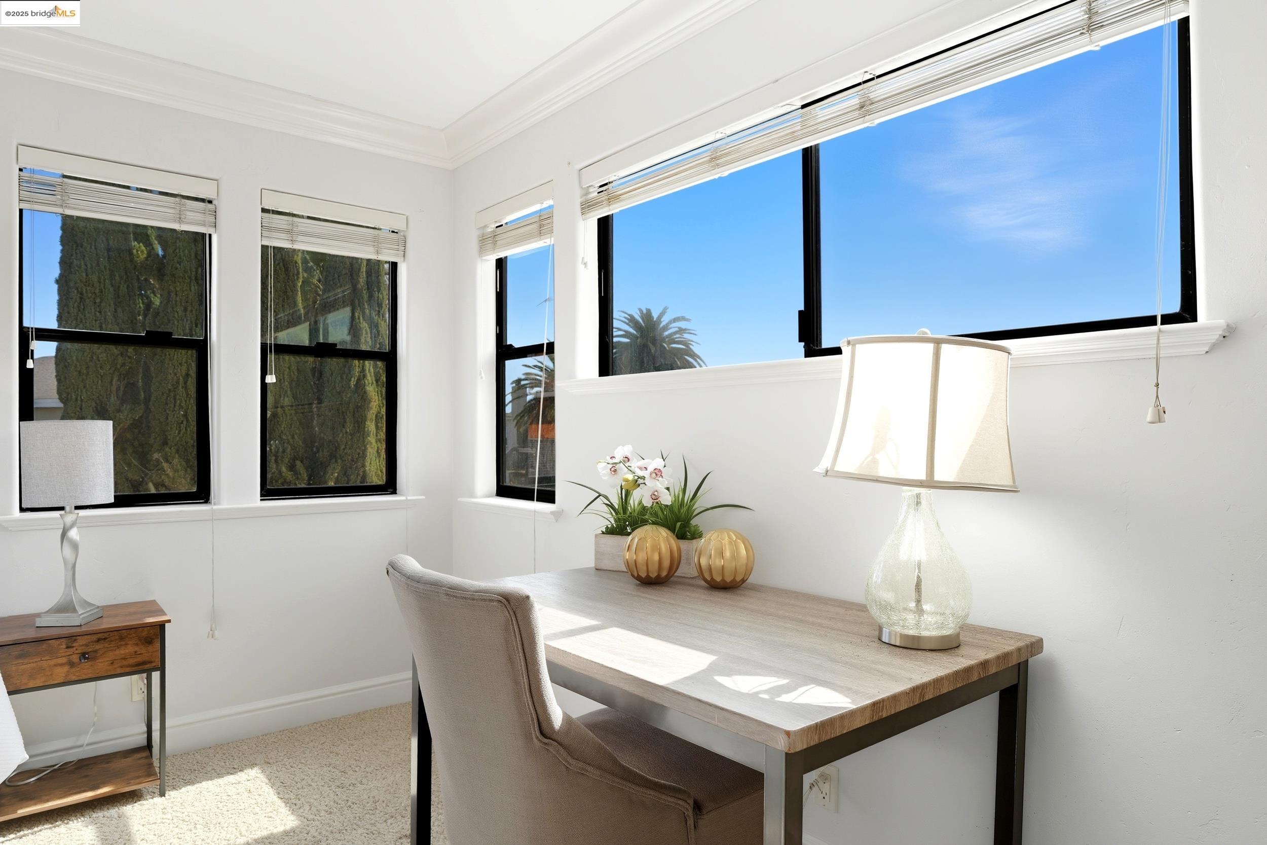 4814 S Point Discovery Bay, CA 94505 - Photo 44 of 52 a view of table and chair in a room