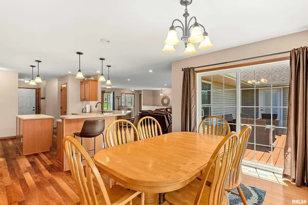 $359,900 | 28948 Woodside Drive, Canton, IL 61520