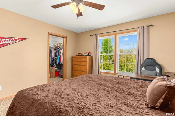 $359,900 | 28948 Woodside Drive, Canton, IL 61520