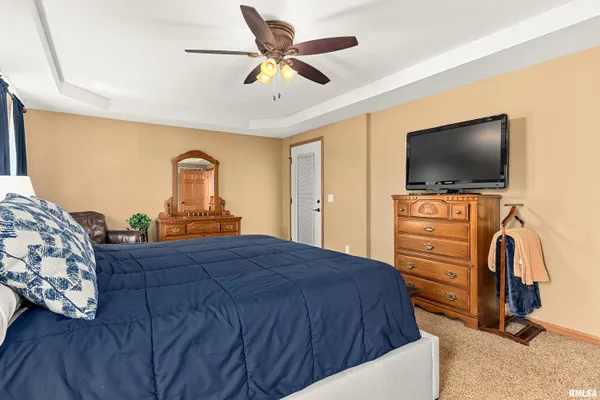 $359,900 | 28948 Woodside Drive, Canton, IL 61520