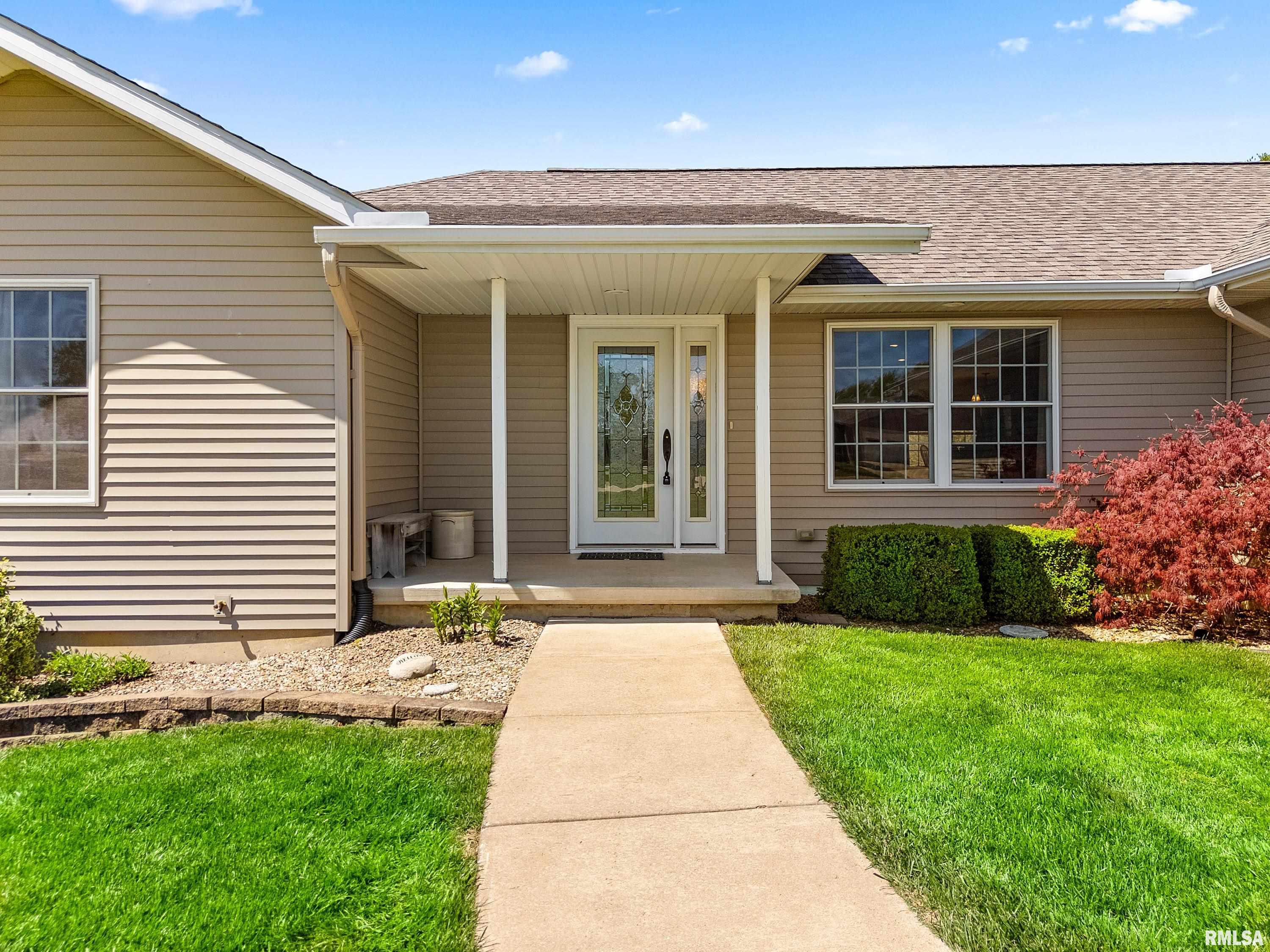 28948 Woodside Drive Canton, IL 61520 - Photo 4 of 54