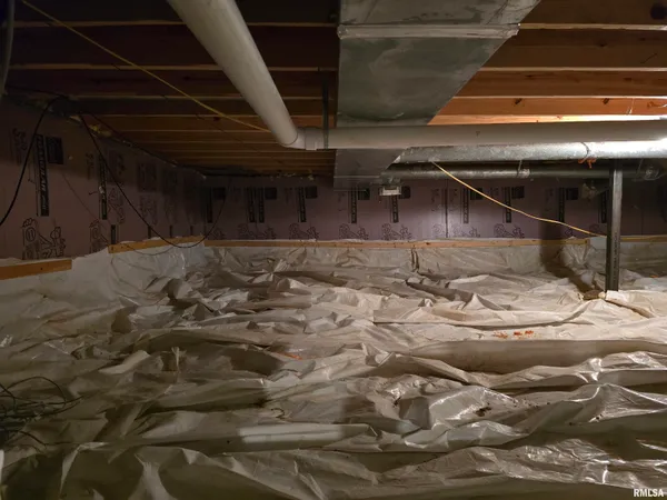 $359,900 | 28948 Woodside Drive, Canton, IL 61520