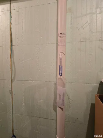 $359,900 | 28948 Woodside Drive, Canton, IL 61520