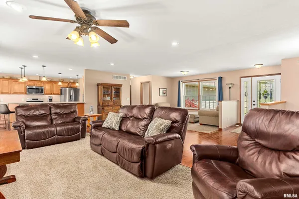 $359,900 | 28948 Woodside Drive, Canton, IL 61520