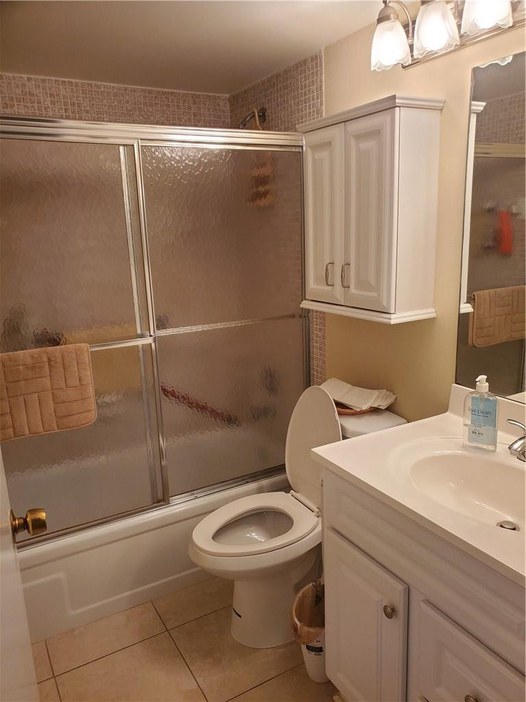 1064 Guildford East, Unit 1064 Boca Raton, FL 33434 - Photo 12 of 33 Photo 12