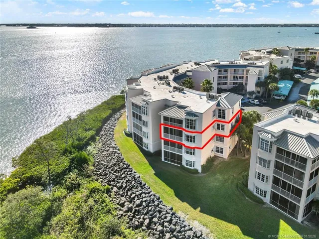 a picture of city view with outdoor space