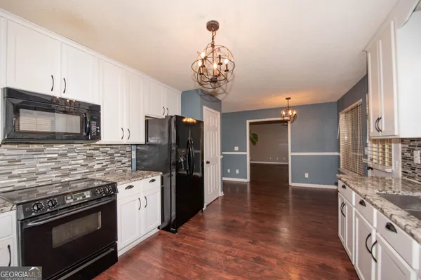 $325,000 | 218 Misty Valley Lane, Bonaire, GA 31005