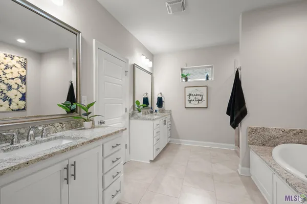 $2,650 | 5207 White River Road, Darrow, LA 70725