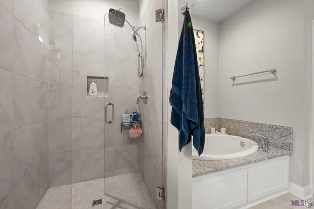 $2,650 | 5207 White River Road, Darrow, LA 70725