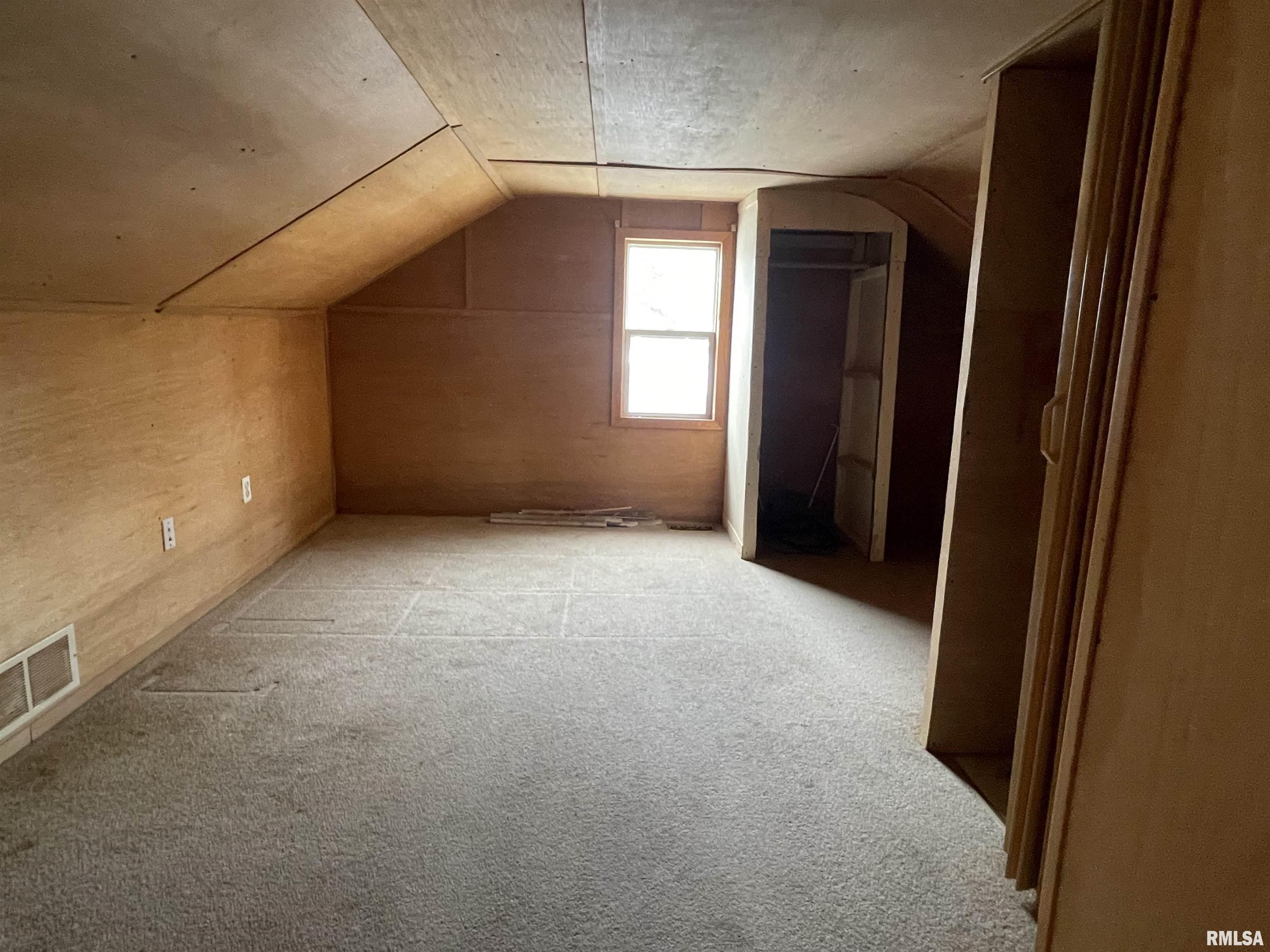 208 West Muller Road East Peoria, IL 61611 - Photo 11 of 17