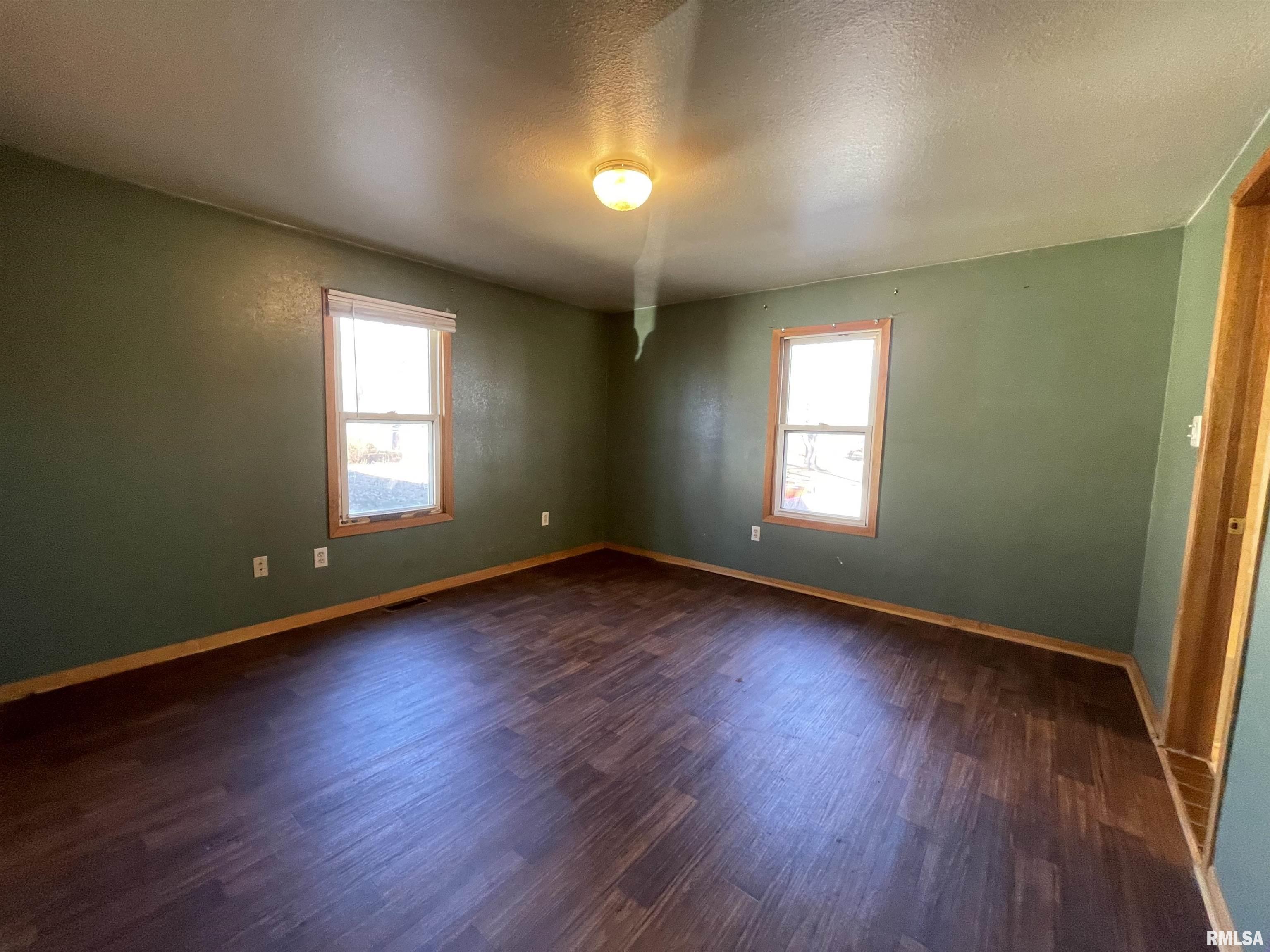 208 West Muller Road East Peoria, IL 61611 - Photo 8 of 17