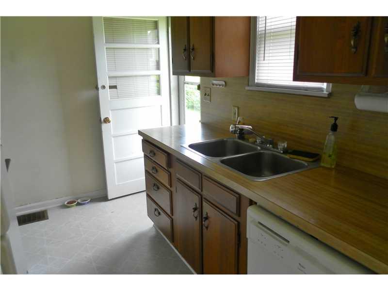 4200 South Post Road Indianapolis, IN 46239 - Photo 12 of 18