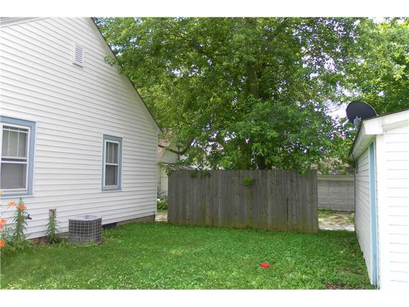 4200 South Post Road Indianapolis, IN 46239 - Photo 10 of 18