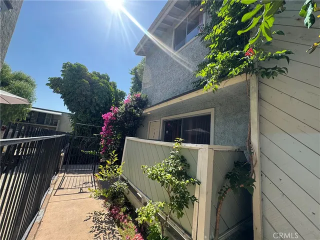 $415,000 | 8936 Willis Avenue, Unit 9, Panorama City, CA 91402