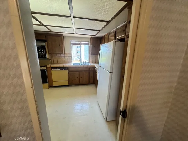 $415,000 | 8936 Willis Avenue, Unit 9, Panorama City, CA 91402