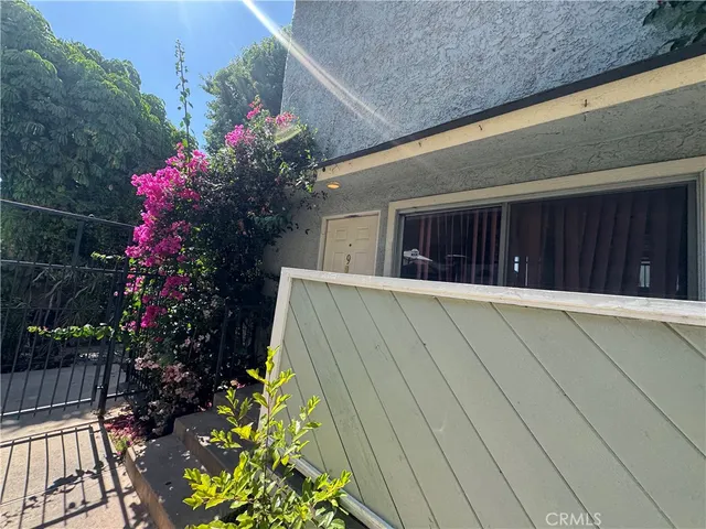 $415,000 | 8936 Willis Avenue, Unit 9, Panorama City, CA 91402