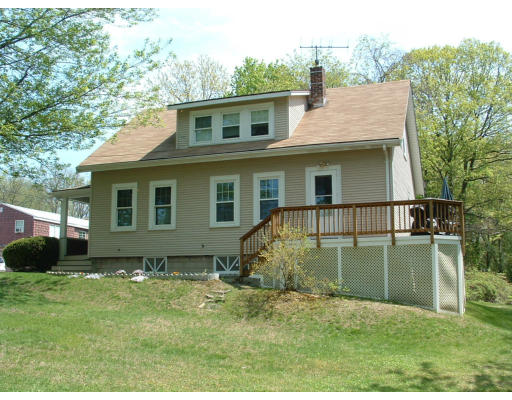 33 Bradley Road Braintree, MA 02184 - Photo 3 of 17 Gallery Image 3